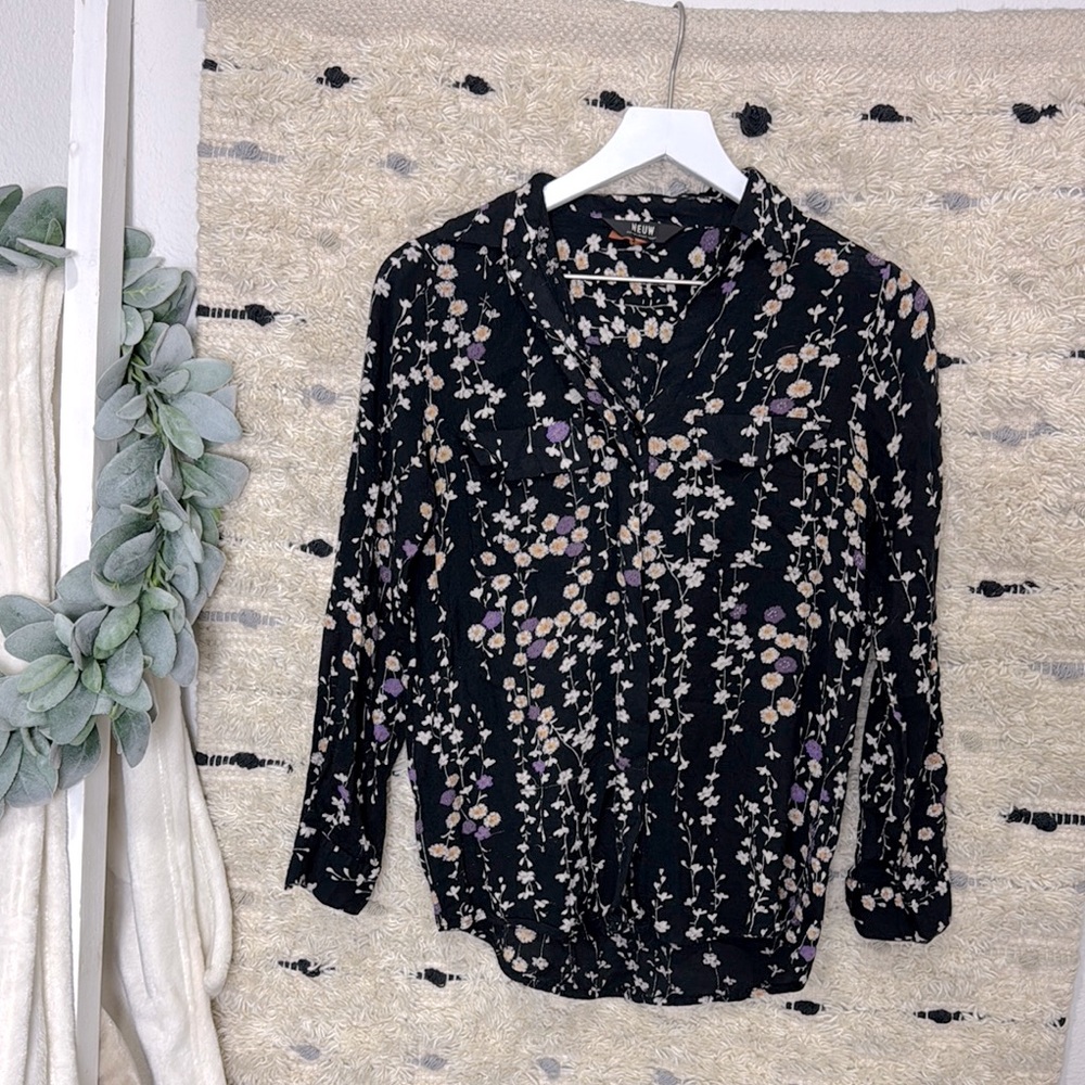 Neuw Black and Purple floral button down Blouse size XS